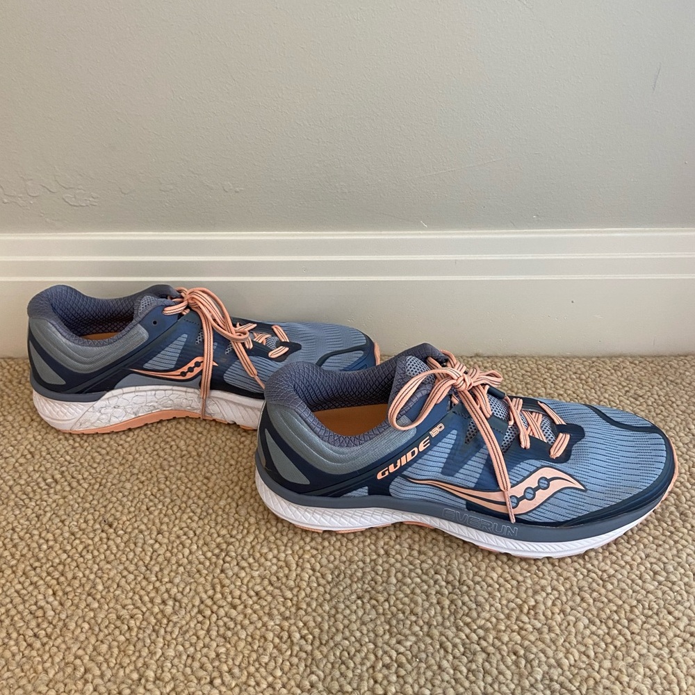 Saucony Everun Guide ISO running shoes